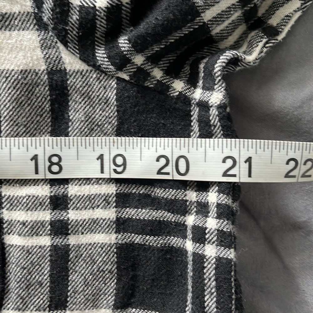 En Creme Plaid Dress - Picture 9 of 12